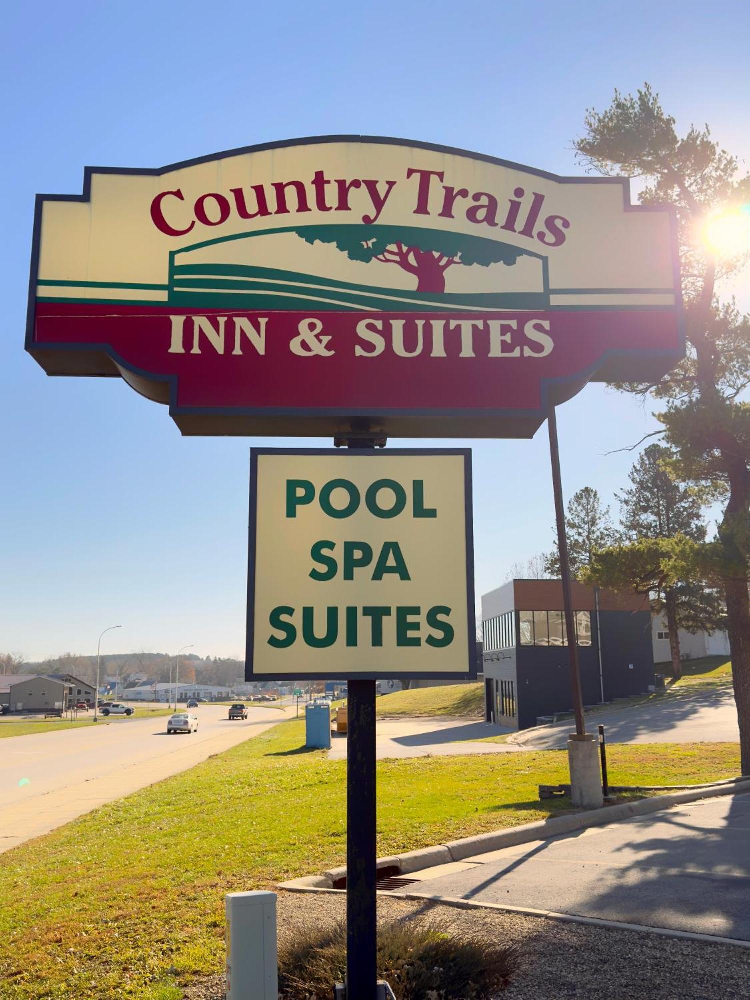 Country Trails Inn &Suites Lanesboro Exterior photo